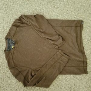 Men's taupe performance top